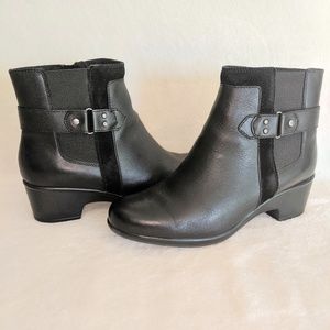 Clark's Malia Maui Black Leather/Suede Ankle Boots